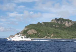海警法施行から半年、日本政府「世論戦」で対抗