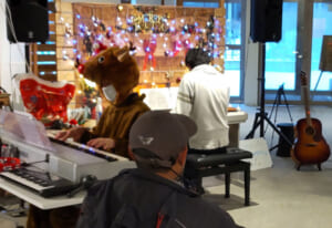 秋田県、「ストリートピアノ」で街おこし