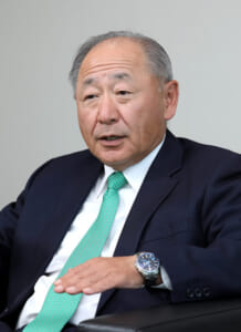 河野克俊氏
