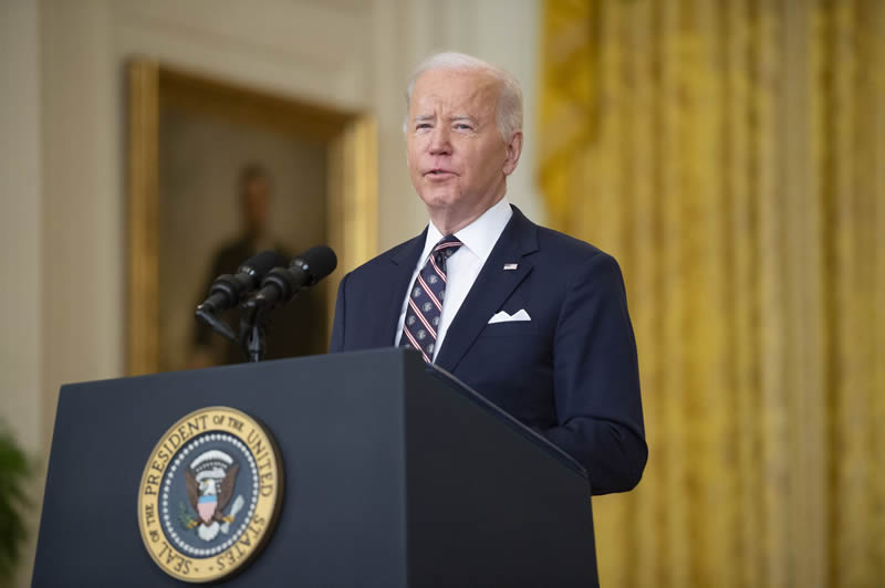 バイデン大統領は、ワシントンDCのホワイトハウスのイーストルームでのブリーフィング中にロシアに対する新たな制裁を発表(UPI)