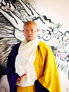 人々の協力で再生した、樹齢1600年以上の巨樹シンパク