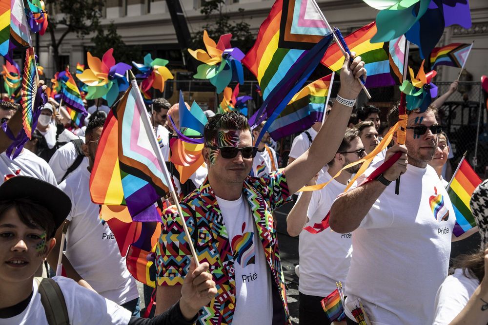 サンフランシスコで行われたLGBTのパレード＝アメリカ、2022年6月26日（UPI）