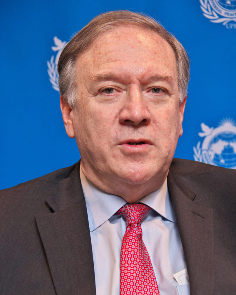 インタビューに応じる米国のマイク・ポンペオ前国務長官